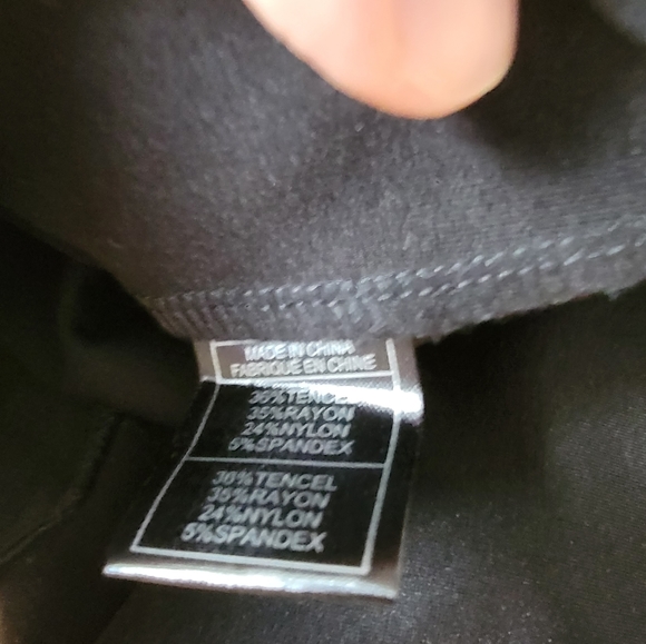 Cupcakes and Cashmere Skirt - Picture 5 of 5